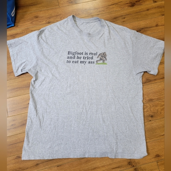 Bigfoot Is Real Tee - Picture 1 of 3